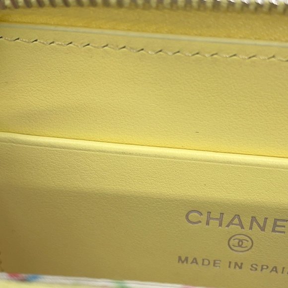 CHANEL Yellow Logo Wallet - Picture 8 of 14